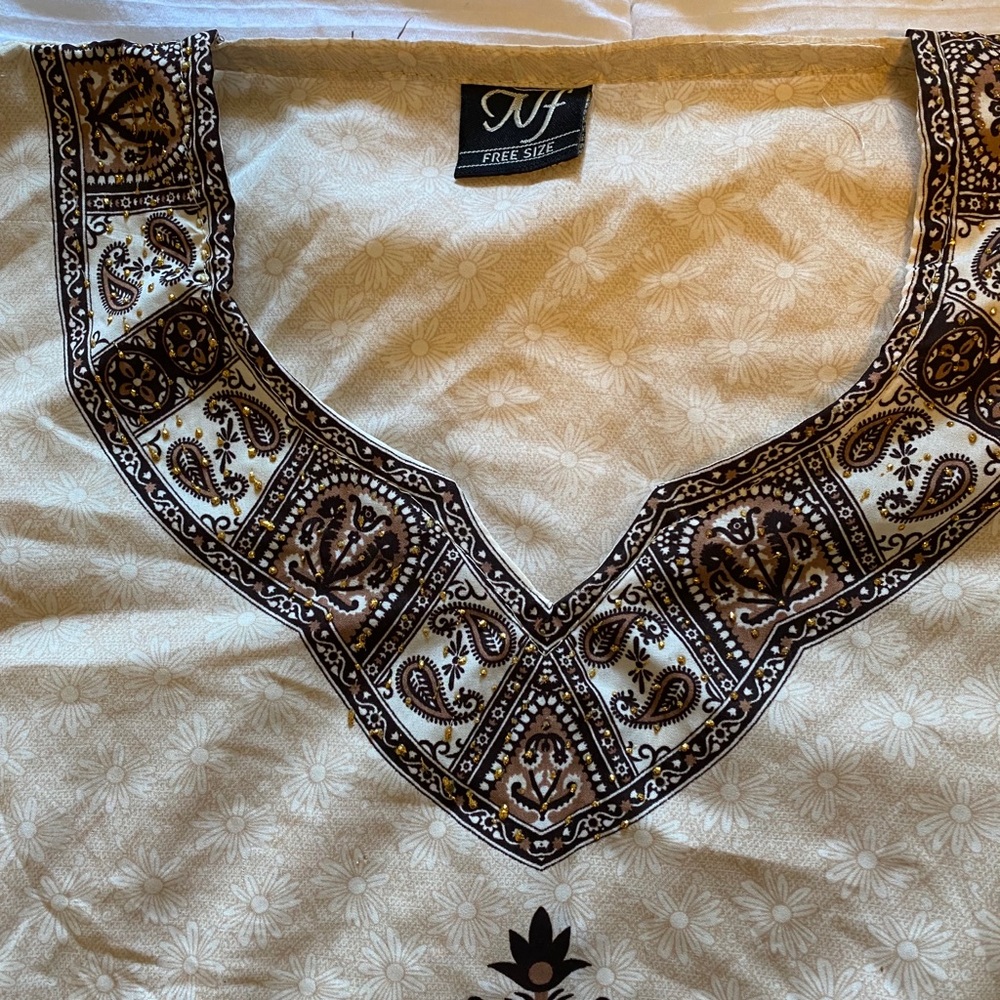 NF Free Size Rhinestone Kaftan - Picture 7 of 8